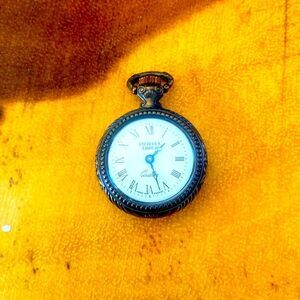 Antique Pididdly Links NY pocketwatch pendant